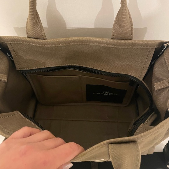 SOLD - Marc Jacobs Medium Tote Bag - Picture 5 of 5